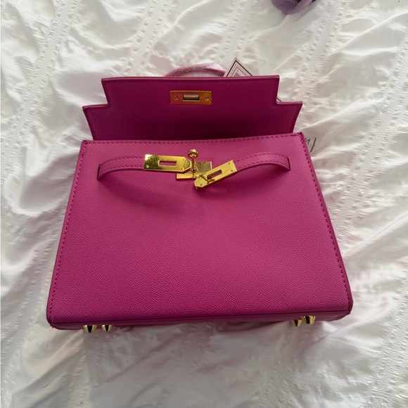 Handbags - Elegant Pink Handbag